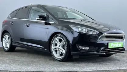 Used Ford Focus Zetec 125 HP (91 kW) 2017 Black Hatchback