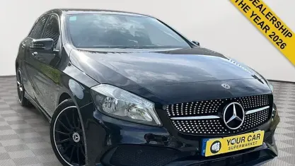 Usado Mercedes A200 AMG line 136 CV (100 kW) 2017 Negro Utilitario