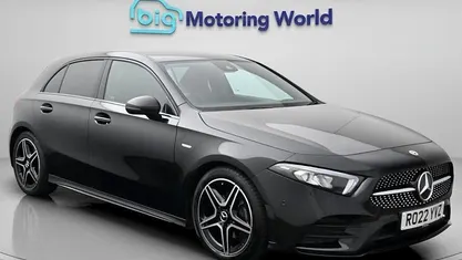 Begagnad Mercedes A200 Executive 163 HK (119 kW) 2022 Svart Halvkombi