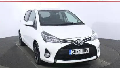 Usado Toyota Yaris Sport 99 HP (72 kW) 2014 Citadino