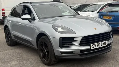 Used 2020 Porsche Macan SUV | £34,995 (Fair price)