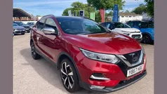 Red Used 2017 Nissan Qashqai Tekna+ SUV | £13,295 (Expensive)