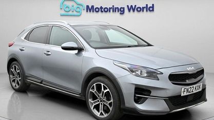 Usado Kia XCeed 160 HP (117 kW) 2022 Prateado SUV
