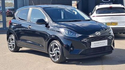 Używany Hyundai i10 Premium 63 KM (46 kW) 2025 Czarny Hatchback