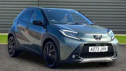 Usado Toyota Aygo X 72 CV (52 kW) 2025 SUV