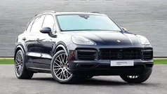 Blue Used 2022 Porsche Cayenne SUV | £51,999 (Fair price)