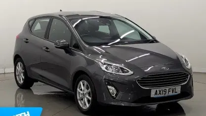 Begagnad Ford Fiesta Zetec 101 HK (74 kW) 2019 Grå Halvkombi