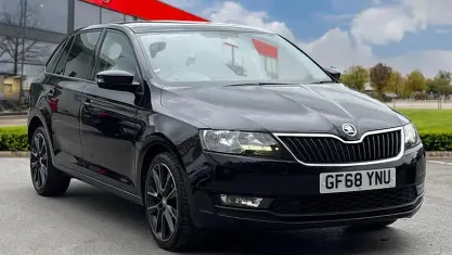 Usado Skoda Rapid Sport 95 HP (69 kW) 2018 Preto Citadino