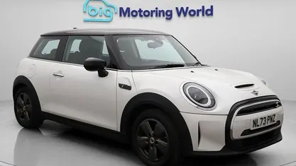 Used 2023 Mini Cooper Level 1 Hatchback | £15,300 (Fair price)