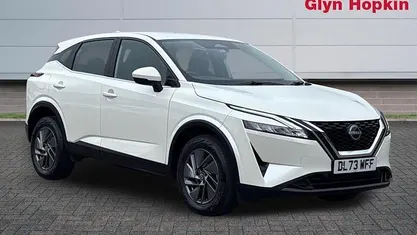 Used Nissan Qashqai Acenta Premium 158 HP (116 kW) 2023 White SUV