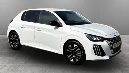 Used Peugeot 208 Allure 101 HP (74 kW) 2025 Hatchback
