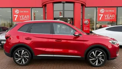 Nuevo MG ZS Trophy 196 CV (144 kW) 2025 Negro Utilitario
