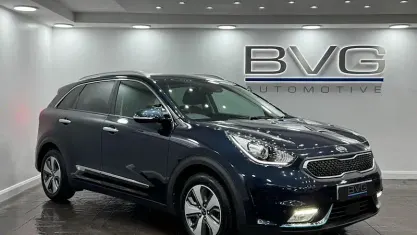 Używany Kia Niro 141 KM (103 kW) 2019 Niebieski SUV