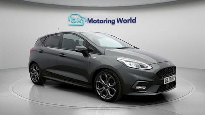 Usado Ford Fiesta ST-Line 125 CV (91 kW) 2020 Gris Utilitario