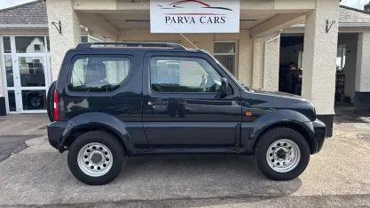 Used Suzuki Jimny SZ3 86 HP (63 kW) 2013 Black SUV
