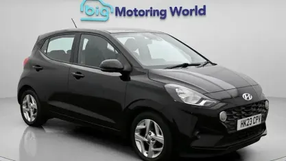 Used Hyundai i10 SE 67 HP (49 kW) 2023 Black Hatchback