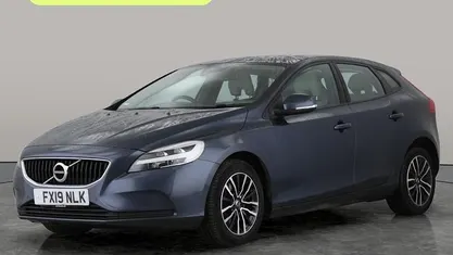 Used Volvo V40 R-Design 122 HP (89 kW) 2019 Hatchback