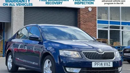 Used Skoda Octavia SE 150 HP (110 kW) 2014 Blue Estate