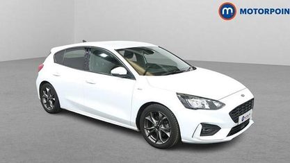 Begagnad Ford Focus ST-Line 125 HK (91 kW) 2021 Vit Halvkombi