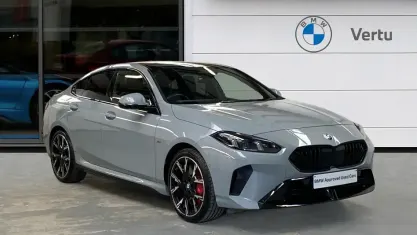 Usado BMW 220 M Sport 170 HP (125 kW) 2025 Cinzento Sedan