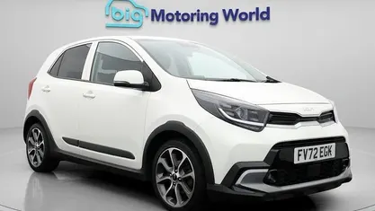 Used Kia Picanto X-Line 67 HP (49 kW) 2022 White Hatchback