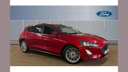 Used Ford Focus Titanium X 125 HP (91 kW) 2021 Red Hatchback