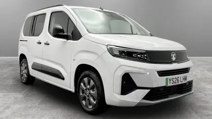New Vauxhall Combo Ultimate 100 kW (136 HP) 2026 MPV