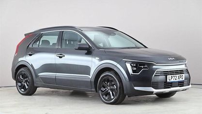 Gebraucht Kia Niro 141 PS (103 kW) 2023 Grau SUV