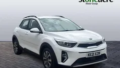 White Used 2021 Kia Stonic 2 SUV | £9,795 (Good price)