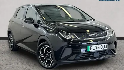Used BYD Dolphin Comfort 150 kW (204 HP) 2023 Metallic obsidian black Hatchback