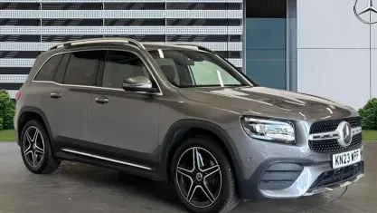 Begagnad Mercedes GLB200 AMG Line Premium 163 HK (119 kW) 2023 Grå SUV