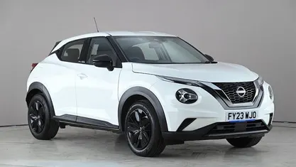 Used Nissan Juke Acenta 114 HP (83 kW) 2023 White SUV