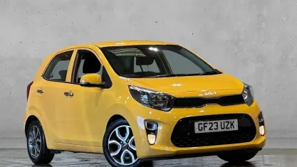 Used Kia Picanto 67 HP (49 kW) 2023 Yellow Hatchback