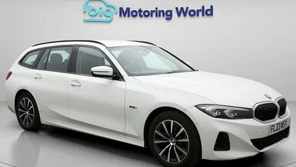 Used BMW 330e Sport Line 292 HP (214 kW) 2023 White Estate