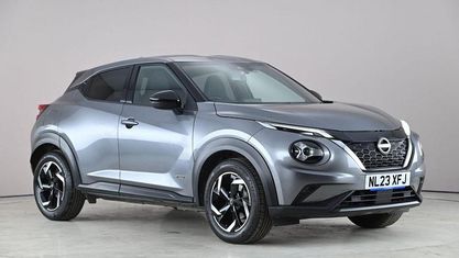 Używany Nissan Juke N-Connecta 143 KM (105 kW) 2023 Szary SUV