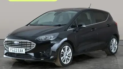 Begagnad Ford Fiesta Titanium 101 HK (74 kW) 2022 Svart Halvkombi
