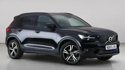 Used Volvo XC40 R-Design 163 HP (119 kW) 2021 SUV