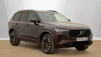 Used Volvo XC90 Plus 455 HP (334 kW) 2025 Red SUV