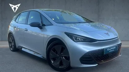 Begagnad Cupra Born 150 kW (204 HK) 2023 Halvkombi