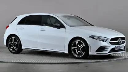 Used Mercedes A180 Executive 136 HP (100 kW) 2022 White Hatchback