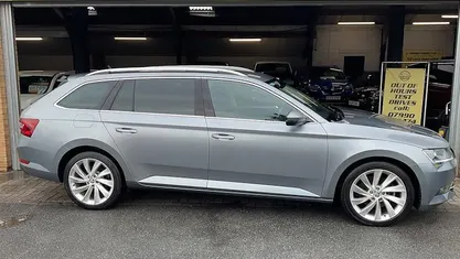 Used Skoda Superb SE L Executive 220 HP (161 kW) 2018 Estate