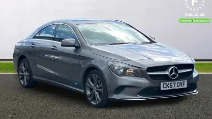 Begagnad Mercedes CLA200 Active 136 HK (100 kW) 2017 Grå Sportkupé