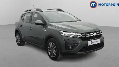 Used Dacia Sandero Expression 91 HP (66 kW) 2024 Green Hatchback