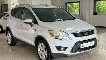Used Ford Kuga Titanium 179 HP (131 kW) 2009 White SUV