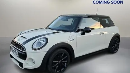 White Used 2018 Mini Cooper S Hatch Hatchback | £11,550 (Fair price)