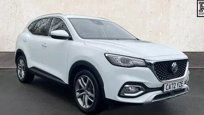 White Used 2022 MG HS Excite SUV | £15,590 (Fair price)
