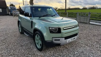 Used Land Rover Defender 75th Limited Edition 300 HP (220 kW) 2023 Green SUV