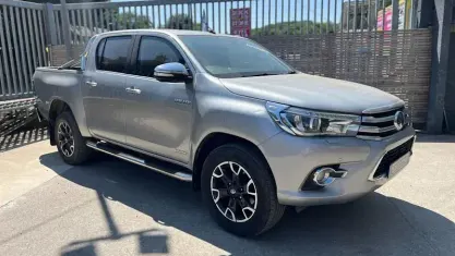 Used Toyota HiLux 150 HP (110 kW) 2020 Pickup