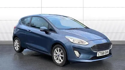 Used Ford Fiesta Zetec 101 HP (74 kW) 2019 Blue Hatchback