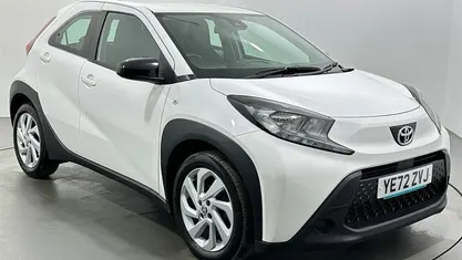 Used Toyota Aygo X PURE 72 HP (52 kW) 2025 SUV